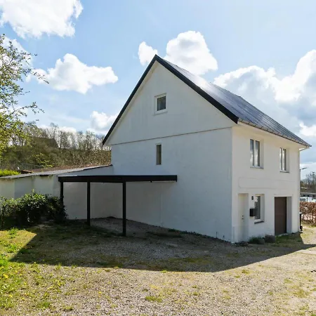 Villa Entire House In The City, 3 Big Bedroom With 4 Bed
