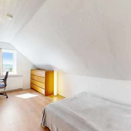 Entire House In The City, 3 Big Bedroom With 4 Bed Hobro