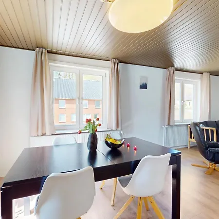 Villa Entire House In The City, 3 Big Bedroom With 4 Bed Hobro